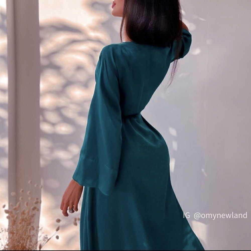 Zara Flowy Satin Effect Midi Dress Green New - Picture 3 of 7